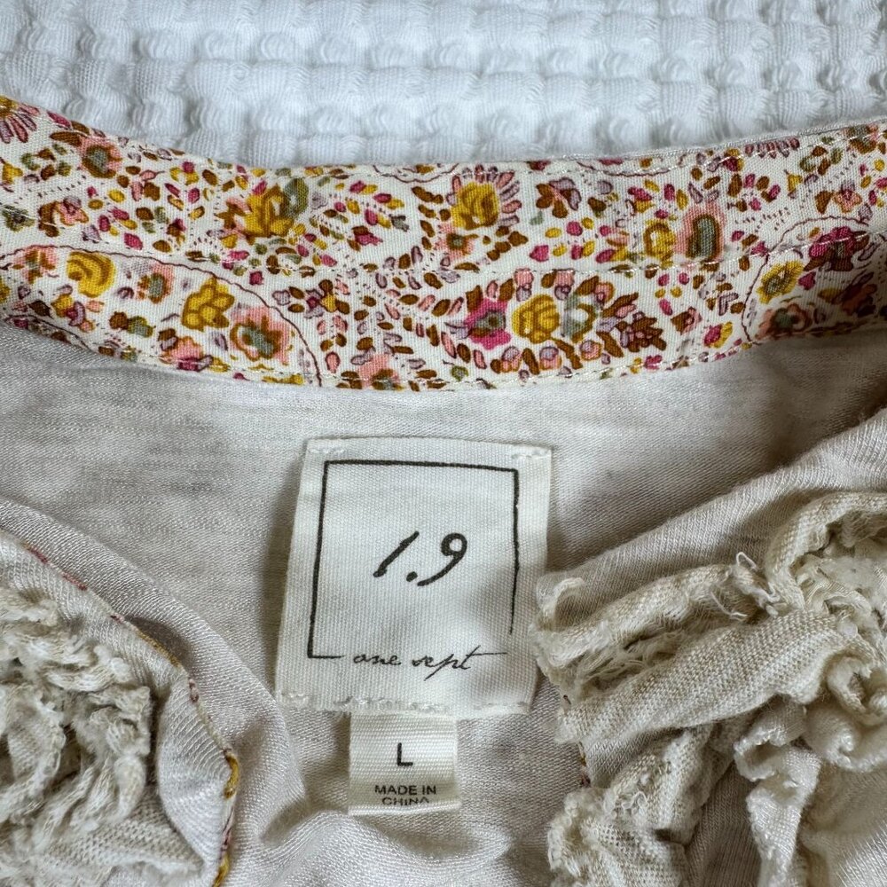 Anthropology 1.9 Womens Beige Long Sleeve Tunic Top With Ruffle Detail Size L - Picture 4 of 13